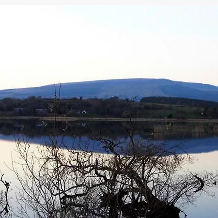 Lakeside Cottages On Lough Scur Drumcong